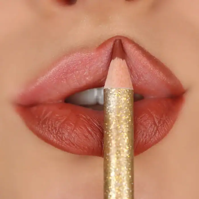 cinnamon-lipliner2