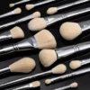 The Collective Edit – Essentials 16 Piece Brush Set – Profesionálna 16-dielna sada štetcov na make-up – foto 2